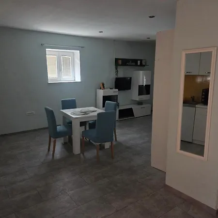 Apartment Central