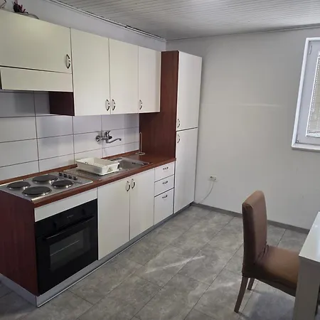 Apartment Central *