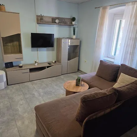 Apartment Central *