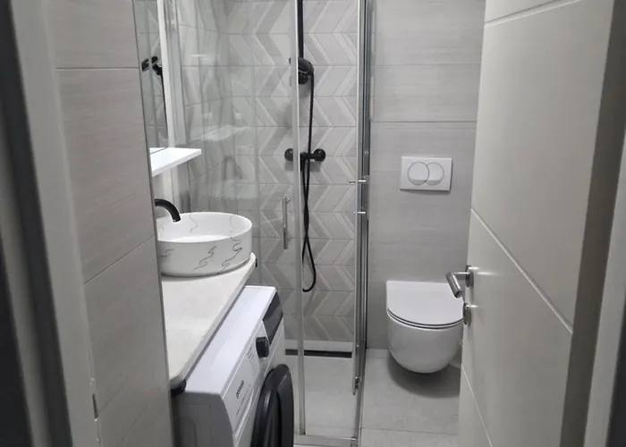 Apartment Central * 希贝尼克